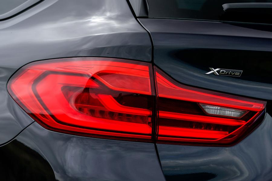Детали экстерьера BMW 530d xDrive Touring M Sport (G31) 2017 года  (UK) (фото 22 из 40)